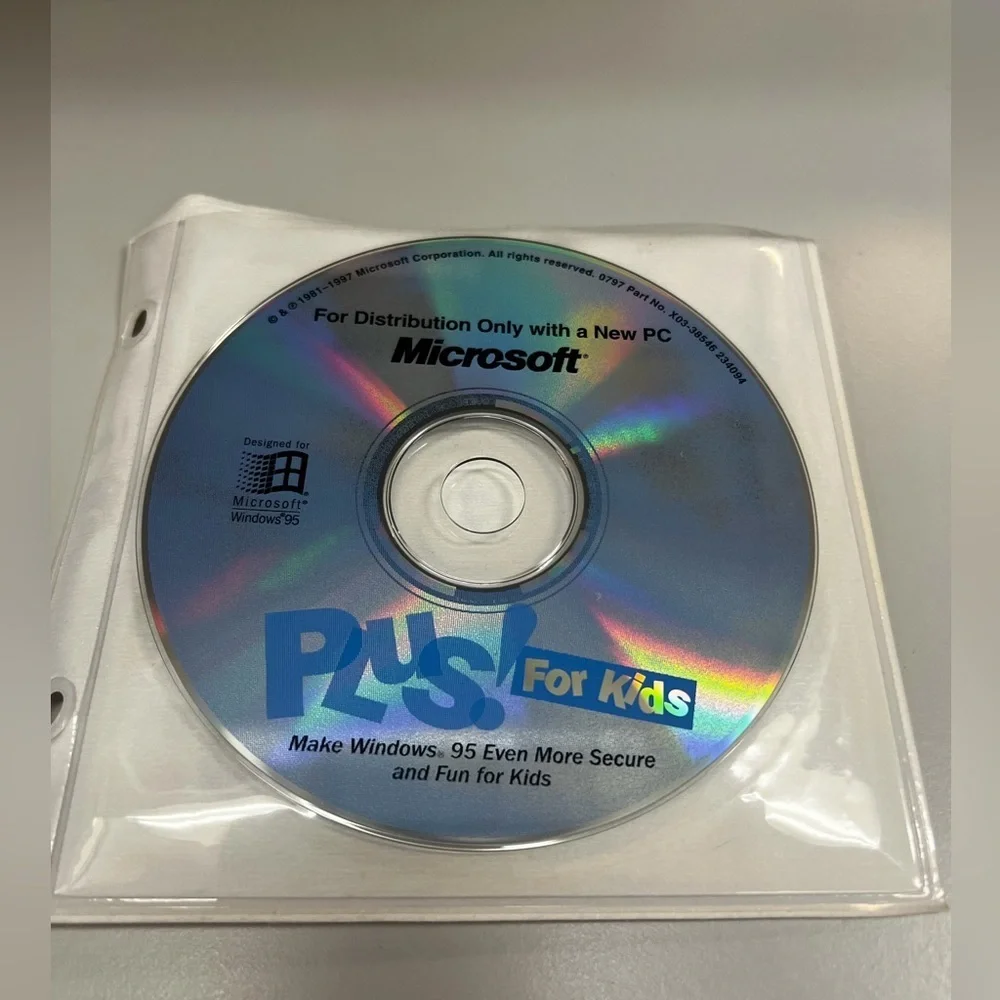 Microsoft Plus! For Kids – Windows 95 - 1997 - w/Manual